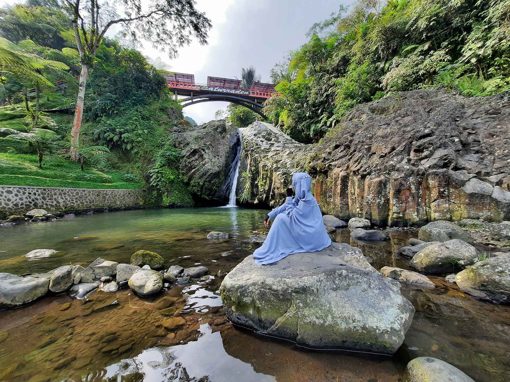 Wisata Air Batu Raden